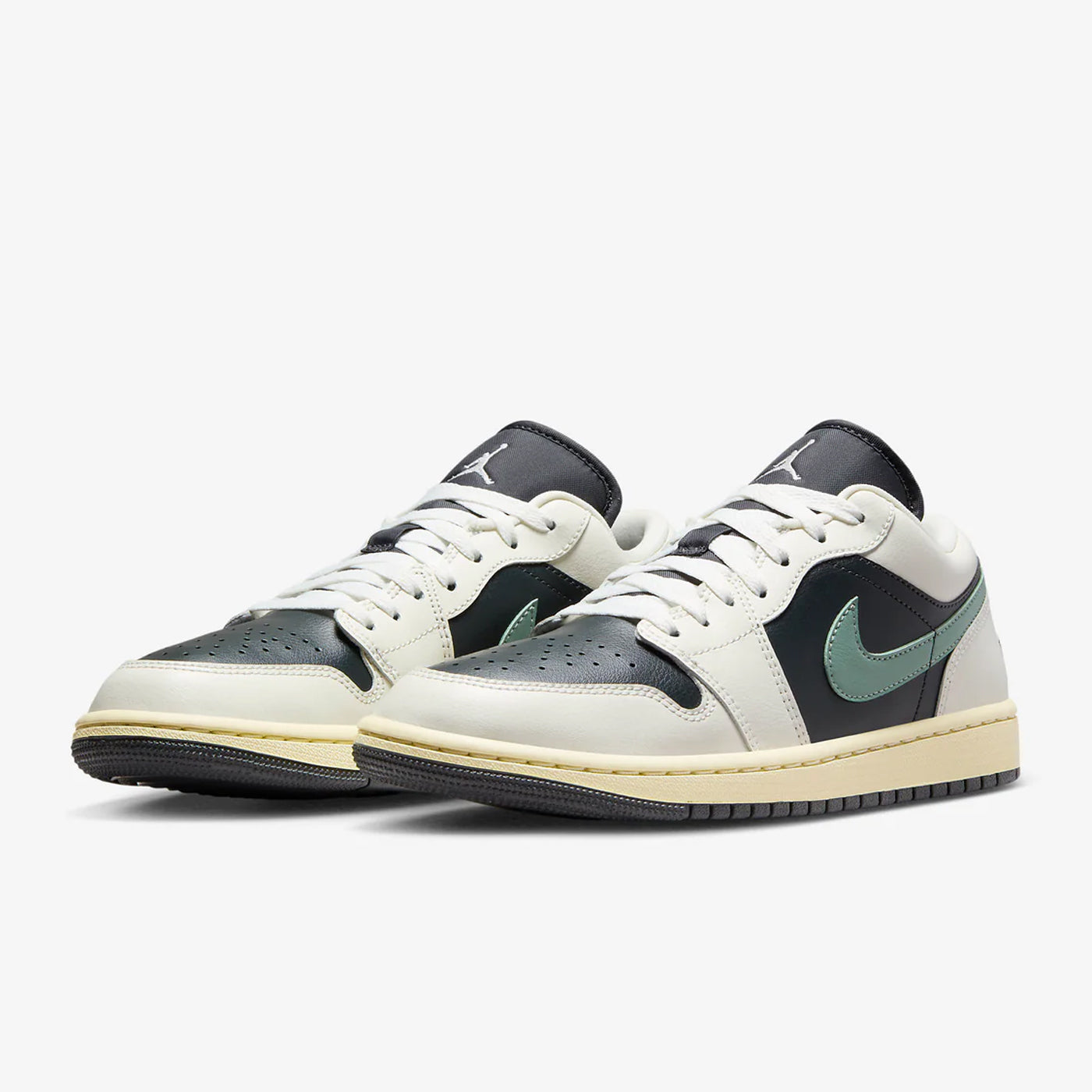 Nike Air Jordan 1 Jade Smoke