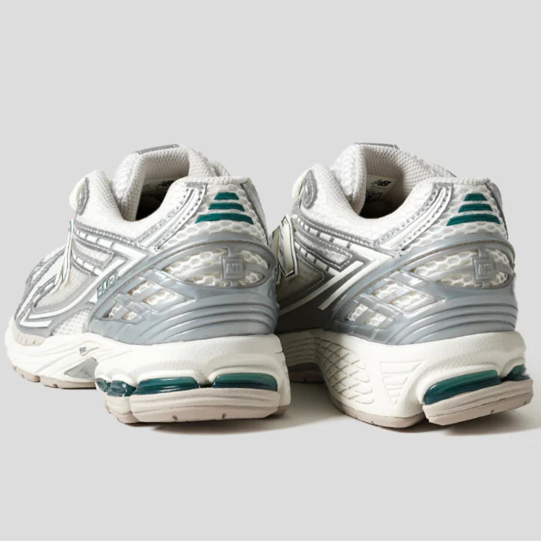 New Balance 1906R Silver Metallic Sea Salt