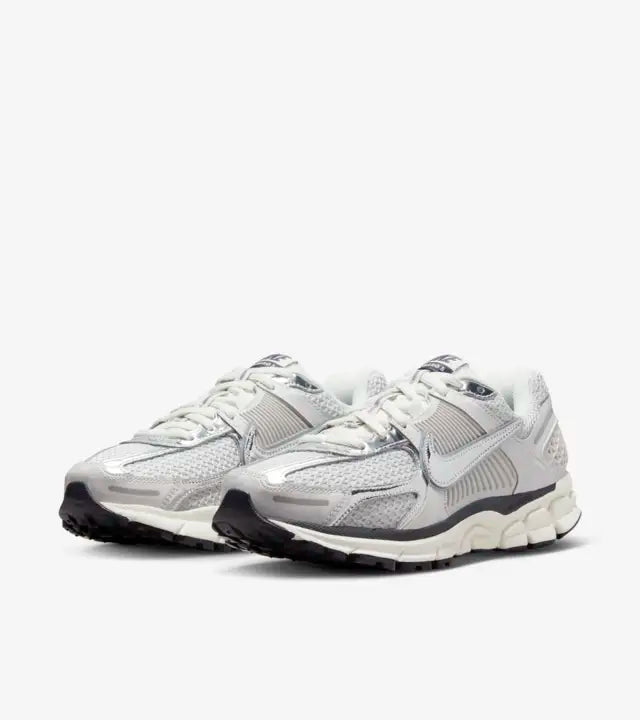 Vomero 5 Photon Dust (Womens)